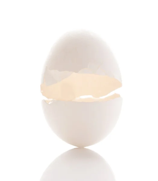 Тріщини яйце — стокове фото