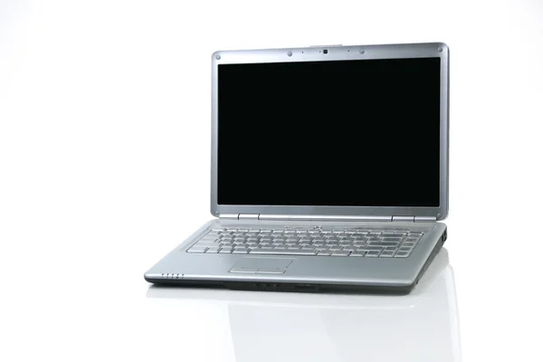 클리핑 패스와 함께 흰색 절연 실버 노트북 — 스톡 사진