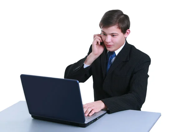 Den framgångsrika ung affärsman med laptop — Stockfoto