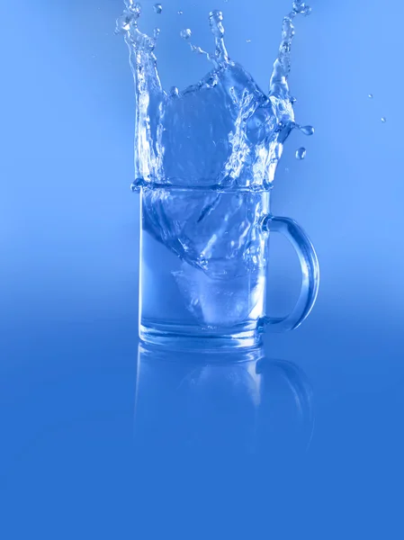 Acqua di vetro — Foto Stock