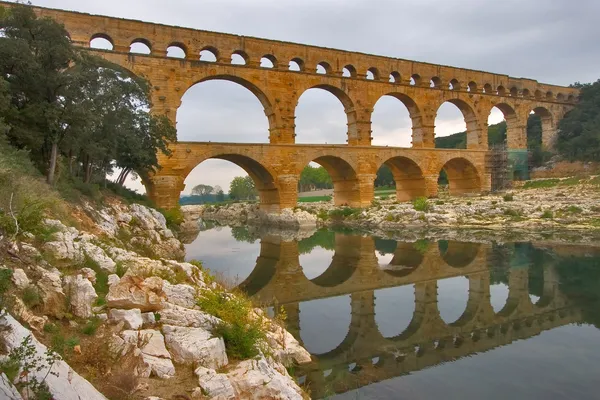 The ancient bridge — Stock Photo, Image