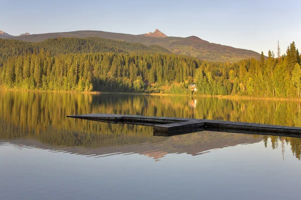 Lago silencioso . — Fotografia de Stock