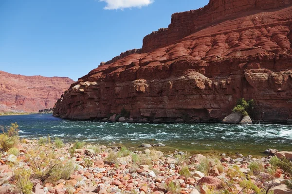 Rzeki Kolorado, na pustyni — Zdjęcie stockowe