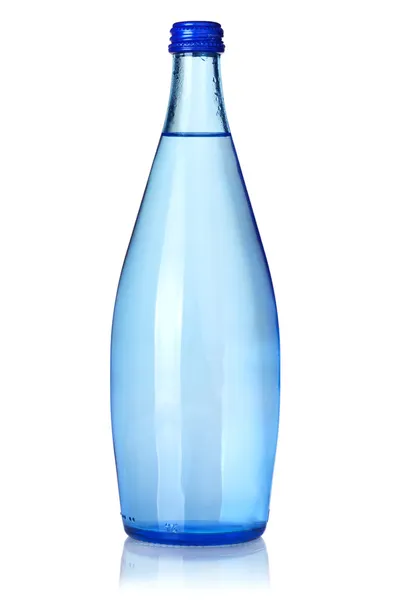 Стеклянная бутылка содовой воды — стоковое фото