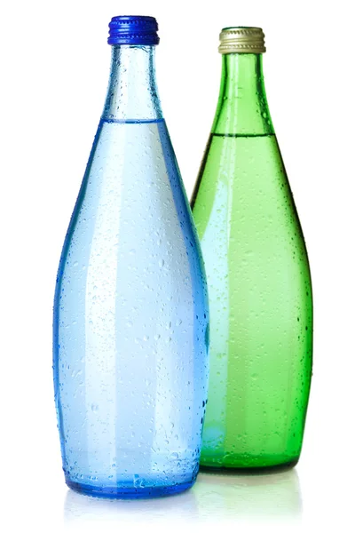Due bottiglie di acqua gassata — Foto Stock