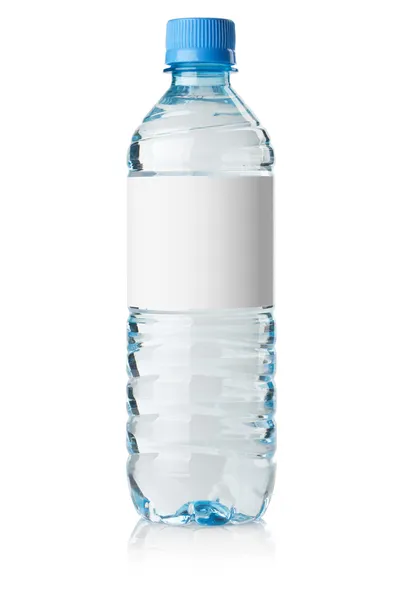 Botella de agua con etiqueta en blanco — Foto de Stock