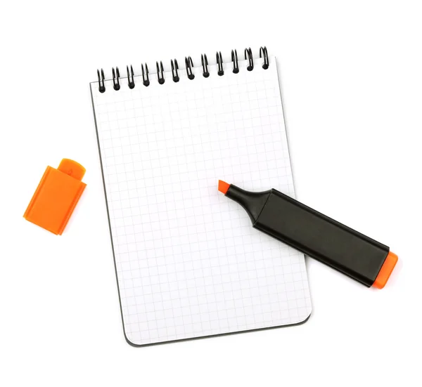Marcador laranja no bloco de notas — Fotografia de Stock