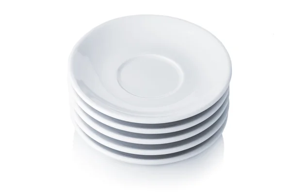 Белые тарелки — стоковое фото