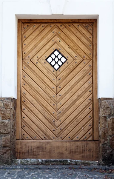 Antigua puerta de madera con la ventana —  Fotos de Stock