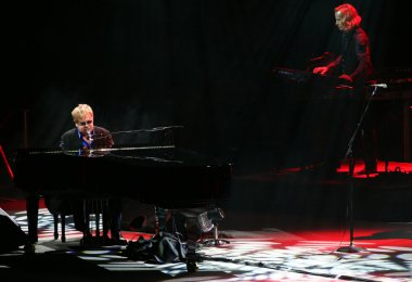 minsk, Beyaz Rusya üzerinde Haziran 2010 yılında efendim elton john canlı konser