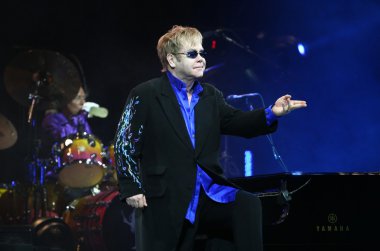 minsk, Beyaz Rusya üzerinde Haziran 2010 yılında efendim elton john canlı konser