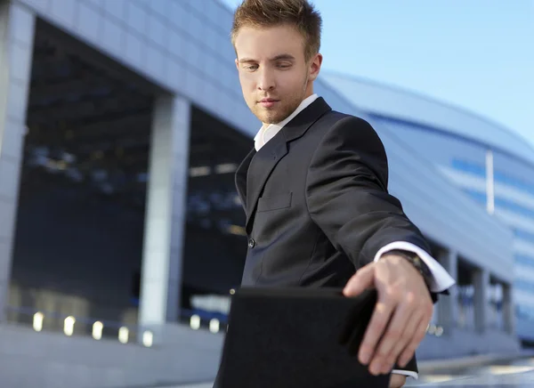 Businessman portrait with laptop — Stock Photo, Image