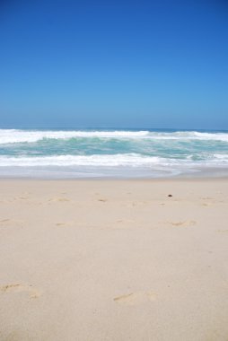 güzel bir plaj da praia del rey