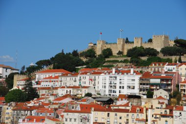 Lizbon cityscape ile sao jorge Kalesi