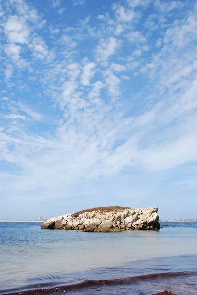 Hatalmas szikla: Baleal tengerparti (drámai cloudscape) — Stock Fotó