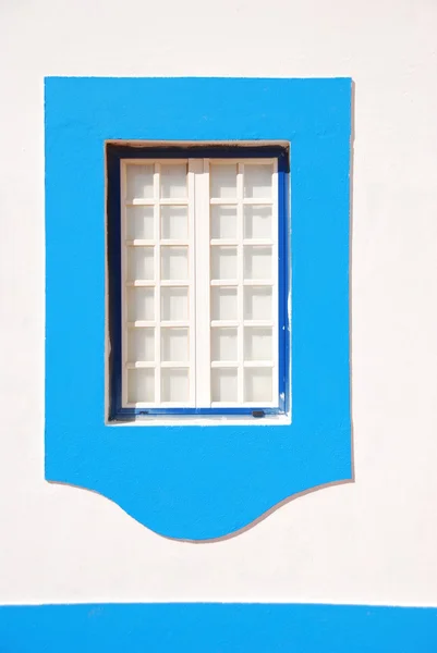 Okno detail typického domu — Stock fotografie