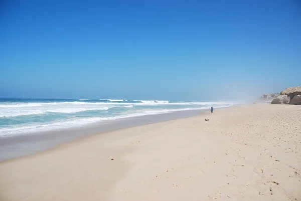 Όμορφη παραλία praia del rey — Φωτογραφία Αρχείου