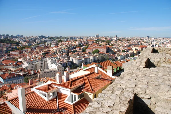 城市景观的里斯本葡萄牙 (Sao Jorge 城堡视图) — 图库照片