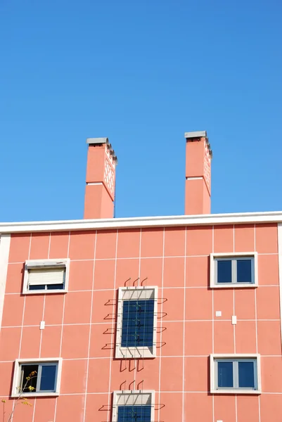 Edificio rosa reformado — Foto de Stock