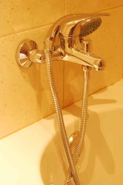 在一家豪华酒店的现代淋浴 — 图库照片