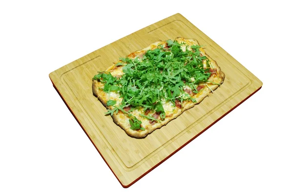 Pizza de 3 queijos com presunto e rúcula (isolada ) — Fotografia de Stock