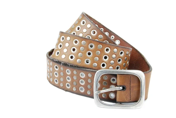 Cinturão de couro marrom no branco — Fotografia de Stock