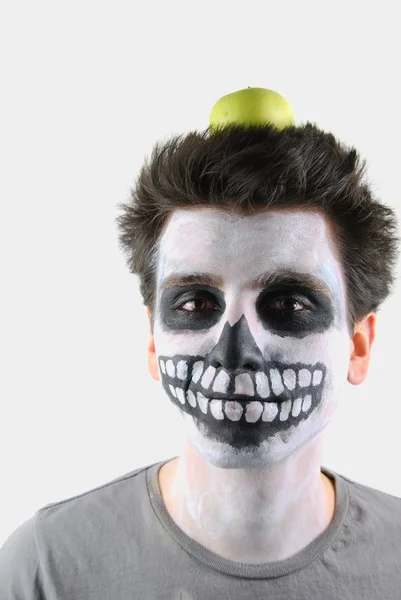 Não coma apenas maçãs (conceito de cara esqueleto ) — Fotografia de Stock