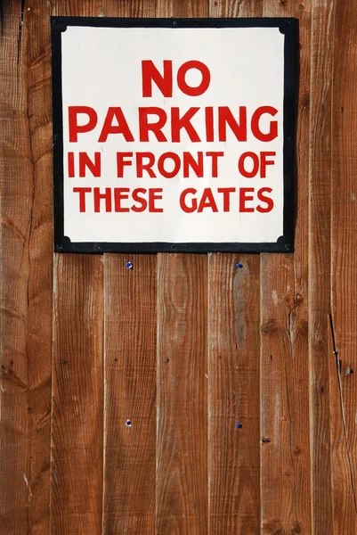 Žádné znamení vinobraní parkování — Stock fotografie