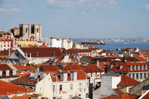 Lissabon stadsbilden med se katedralen — Stockfoto