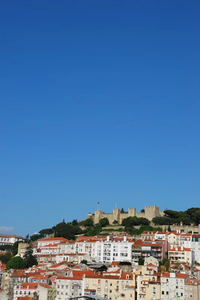 里斯本城市景观与圣豪尔赫 · 城堡 — 图库照片