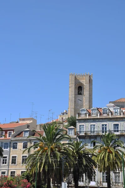 Lissabon stadsgezicht met se kathedraal — Stockfoto