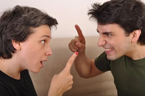 Schwester und Bruder streiten — Stockfoto