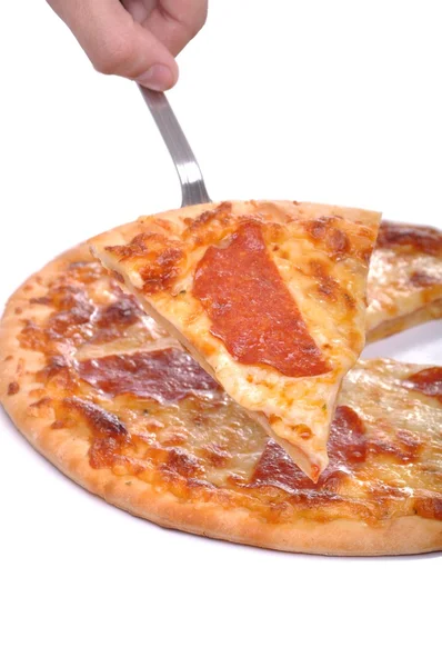 Виступаючої піци пепероні — стокове фото