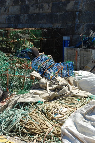 Régi halászati felszereléseket a kikötőben a cascais, Portugália — Stock Fotó