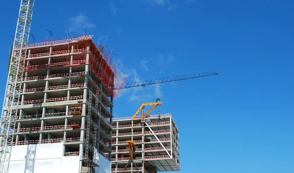 Modern office building under construction — Stock Photo, Image