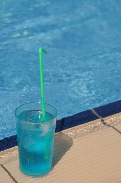 Pool-Cocktail — Stockfoto