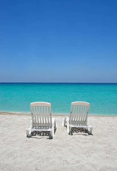 Caribbean beach chairs — Stock Photo, Image