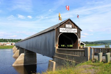 The longest covered bridge in the world clipart