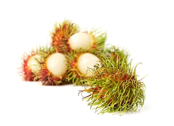 Tajski owoce egzotyczne rambutan lub organizacji pozarządowych — Zdjęcie stockowe