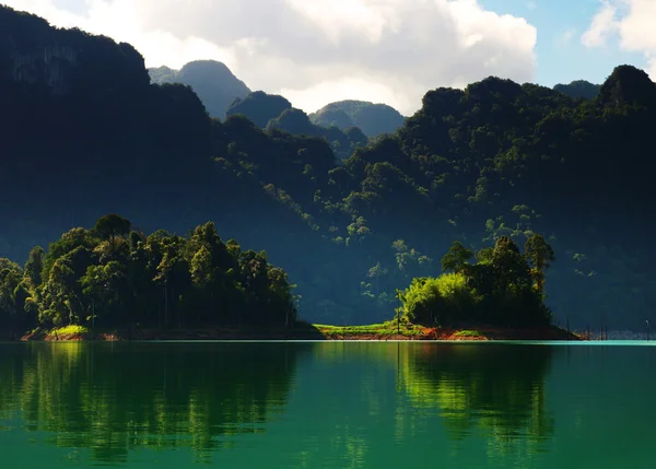 stock image High cliffs on the tropical island.