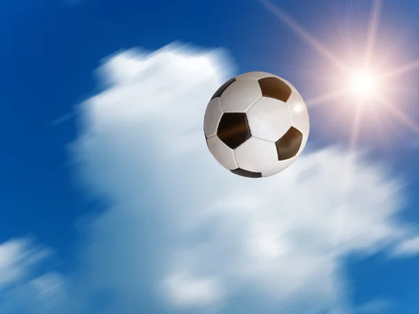 太陽の空のボール — ストック写真