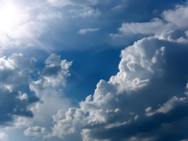 Sol céu nuvens — Fotografia de Stock