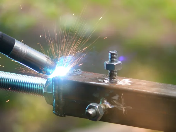 Welding metal process — Stock Photo, Image