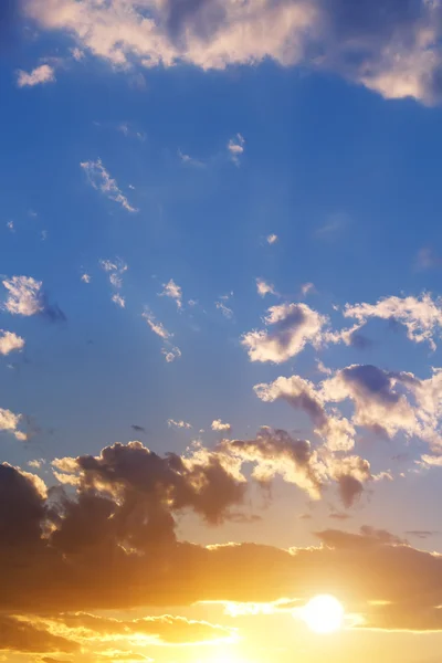 Wolken am Sonnenuntergang — Stockfoto