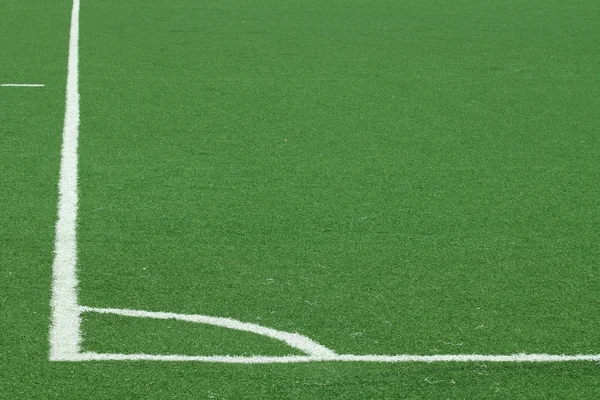 Dziedzinie piłki nożnej trawnik — Zdjęcie stockowe