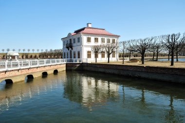 Peterhof, Pavilion Marley