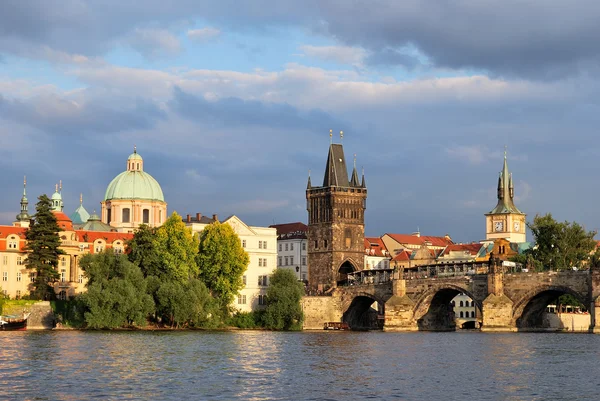 Prag gün batımında — Stok fotoğraf