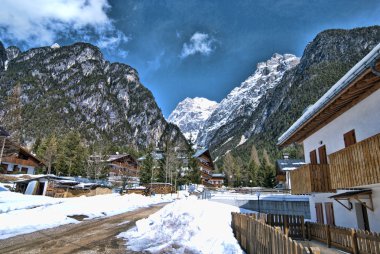 İtalya 'nın Dolomitler Dağları' nda kar yağışıweather forecast