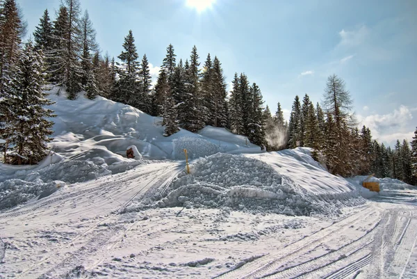 Χιόνι στα βουνά των Δολομιτών, Ιταλία — Φωτογραφία Αρχείου