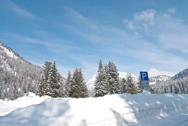Snö på Dolomiterna, Italien — Stockfoto